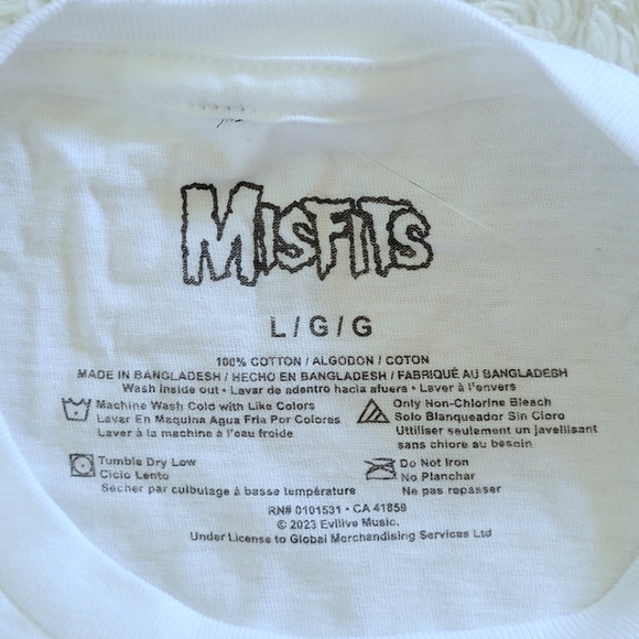 Misfits'🤪 Skeletal🦴 Crimson♥️ Ghost👻 Graphic Tee👕 - NWOT - Picture 5 of 11